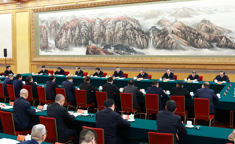 習(xí)近平在民營(yíng)企業(yè)座談會(huì)上強(qiáng)調(diào)：民營(yíng)經(jīng)濟(jì)發(fā)展前景廣闊大有可為 民營(yíng)企業(yè)和民營(yíng)企業(yè)家大顯身手正當(dāng)其時(shí)